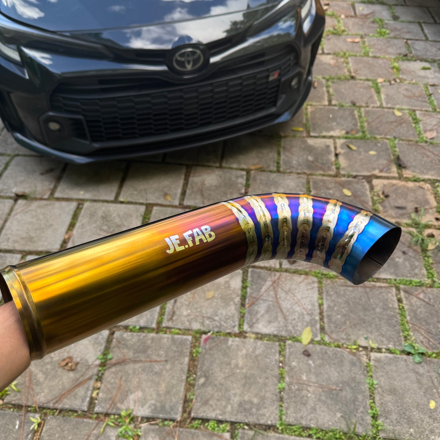 Civic Si 06-11 Intake (Pie cuts)